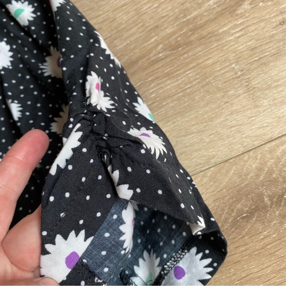 Vintage romper daisy print ruched sleeves button front 100 % Rayon - Picture 5 of 13